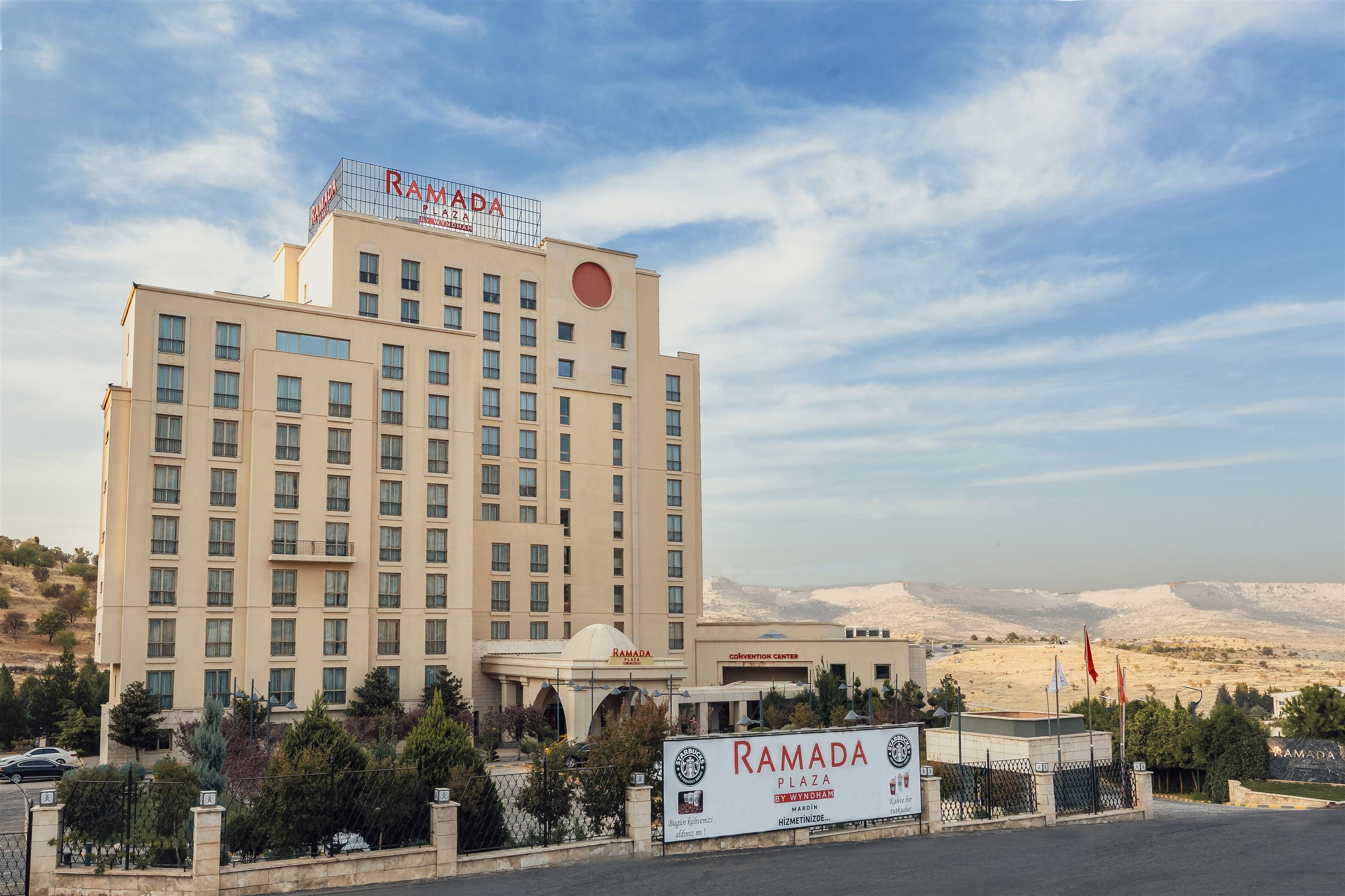 Ramada Plaza By Wyndham Mardin Hotel Екстериор снимка